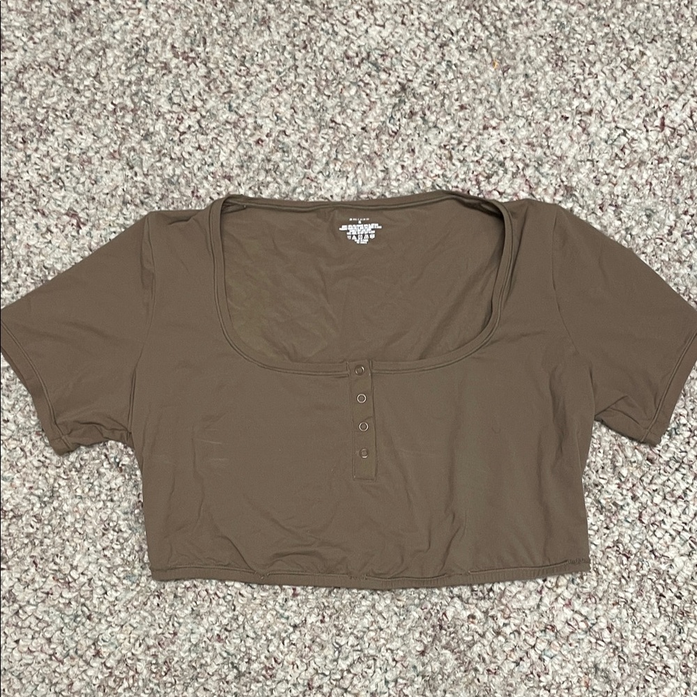 Skims cocoa Cropped Button-Up under Top